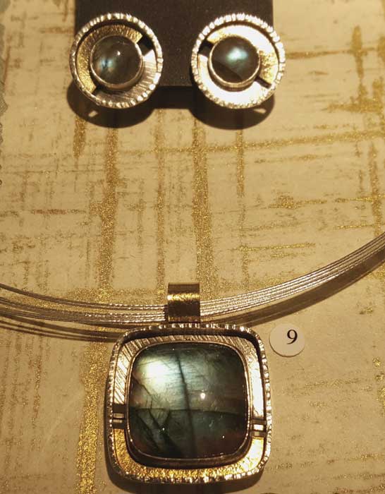 aug17-sass-labradorite-700hi