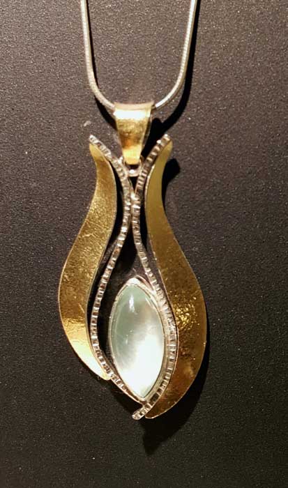 aug17-sass-pendant-700hi