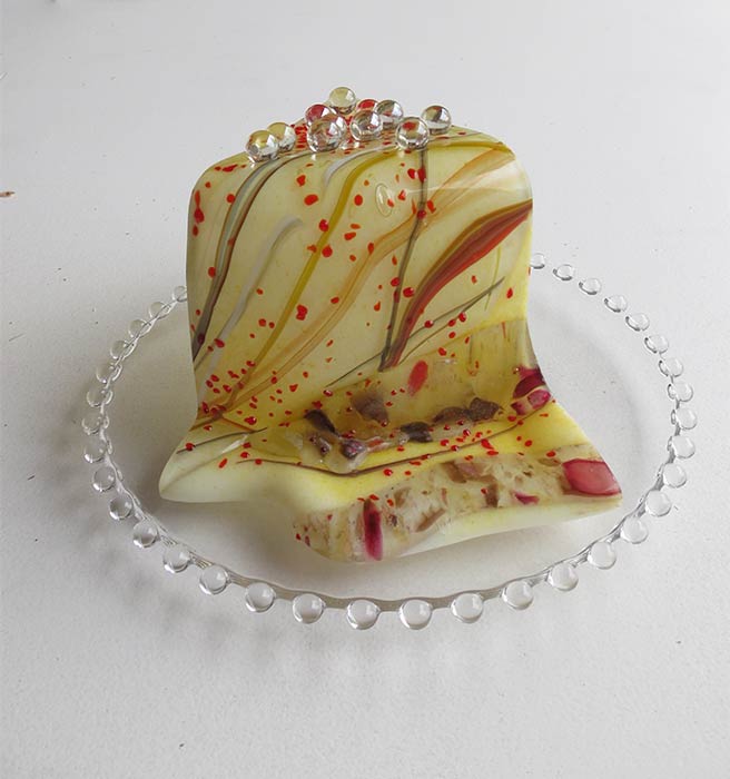 dec18-kelman-cakeyellow-700hi