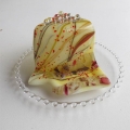 dec18-kelman-cakeyellow-700hi