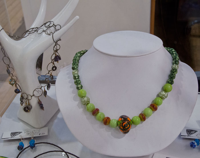 dec12-yerace-jewelry-700wi