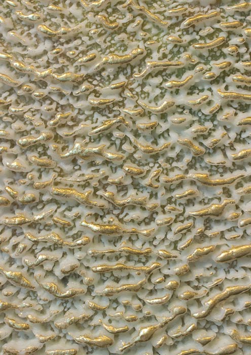 dec14-who-encgoldtexture-700hi